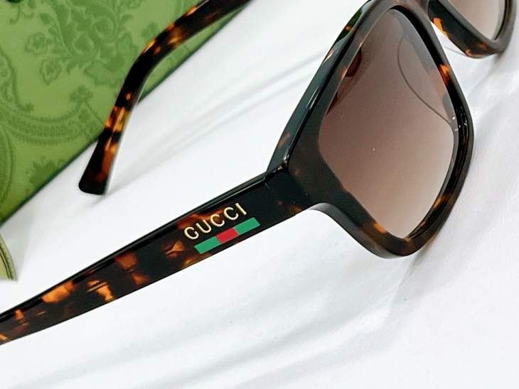 Picture of Gucci Sunglasses _SKUfw79120348fw